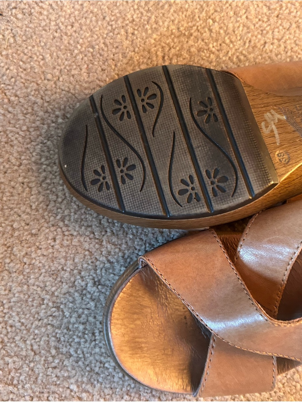 Dansko Tan Leather Crossover Women's Sandals